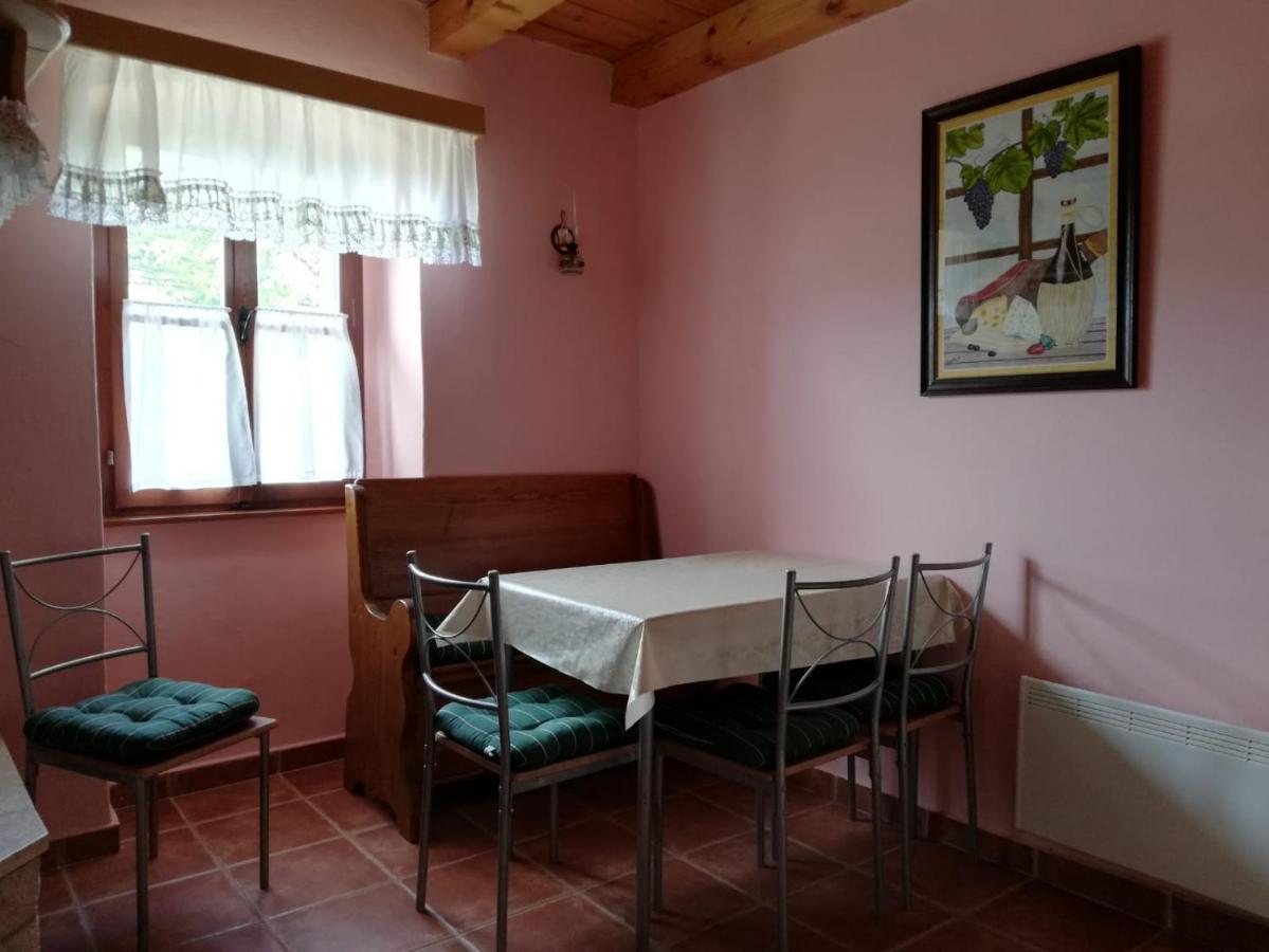 Holiday Home Maria Пазин Екстериор снимка