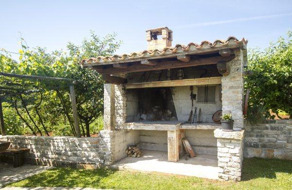 Holiday Home Maria Пазин Екстериор снимка